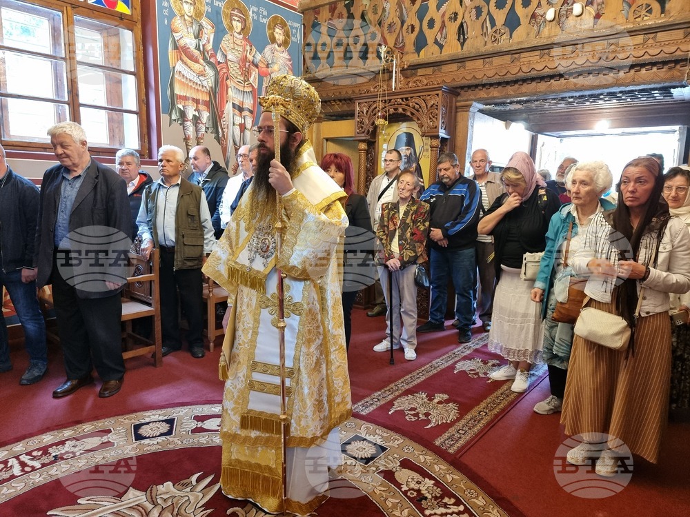 Бакаджишки манастир - Сливенски митрополит Арсений - литургия