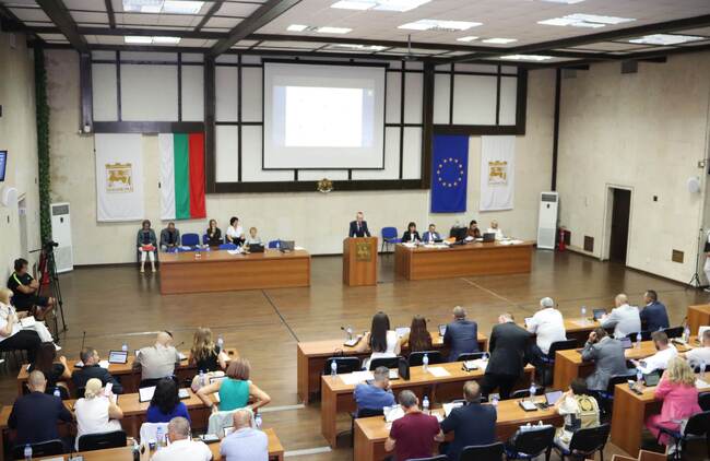 ОбС прие отчета на община Благоевград за 2024 г., общинският дълг намален с 6 млн. лв. за година и половина, намалява общата задлъжнялост на общината