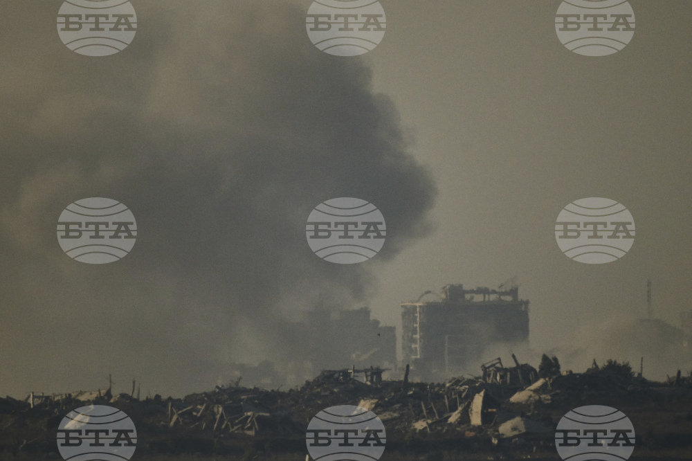 Израелските въоръжени сили призоваха жителите на град Газа да се изтеглят на юг и бомбардираха многоетажна сграда