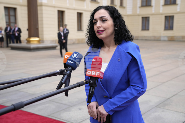 Работата на парламента на Косово остава все така блокирана; правният екип на президента подготвя коментари до Конституционния съд