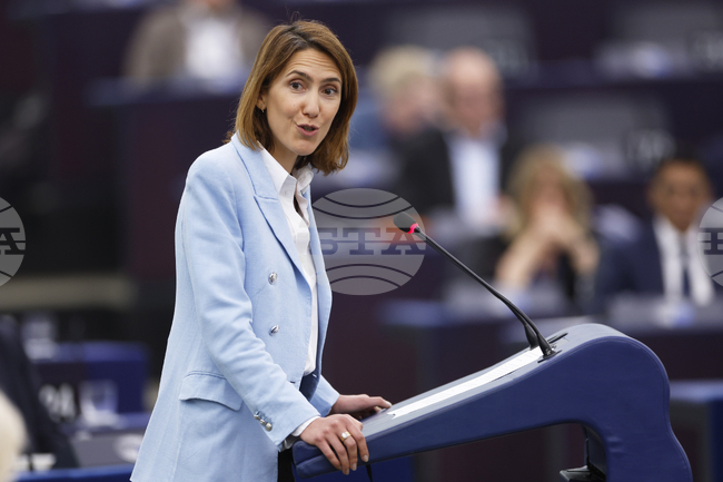 ЕС трябва да покаже сила и да се реформира, за да не загуби доверието на гражданите си, каза Валери Айе