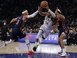Bucks Knicks Basketball