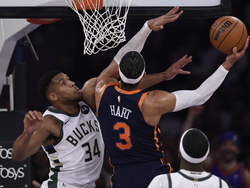 Bucks Knicks Basketball
