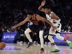 Bucks Knicks Basketball