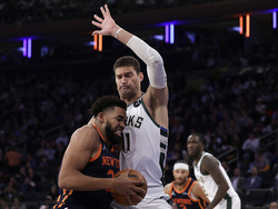 Bucks Knicks Basketball