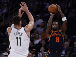 Bucks Knicks Basketball