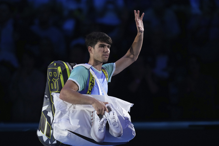 Alcaraz stopped training, putting participation in the ATP Finals in doubt