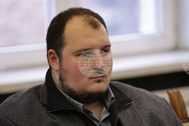 Актуализацията на общинския бюджет е свързана най-вече с образователната инфраструктура и зимна подготовка на пътищата, каза заместник-кметът Никола Лютов
