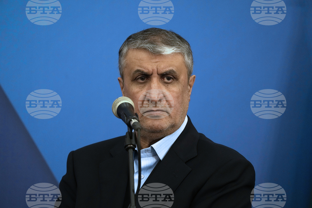 ИРНА: Иран няма да се поддаде на неправомерен политически натиск, заяви ръководителят на организацията му за атомна енергетика