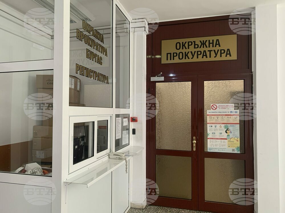 Загиналият при инцидент с фадрома в района на пристанището в Бургас е бил работник там, казаха от Окръжната прокуратура
