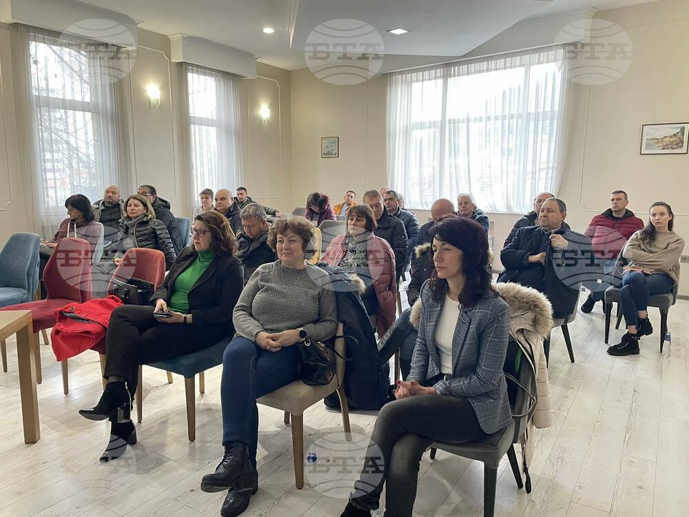 Възможностите за подпомагане на домакинства и предприятия за възобновяеми енергийни източници бяха обсъдени на среща в Габрово