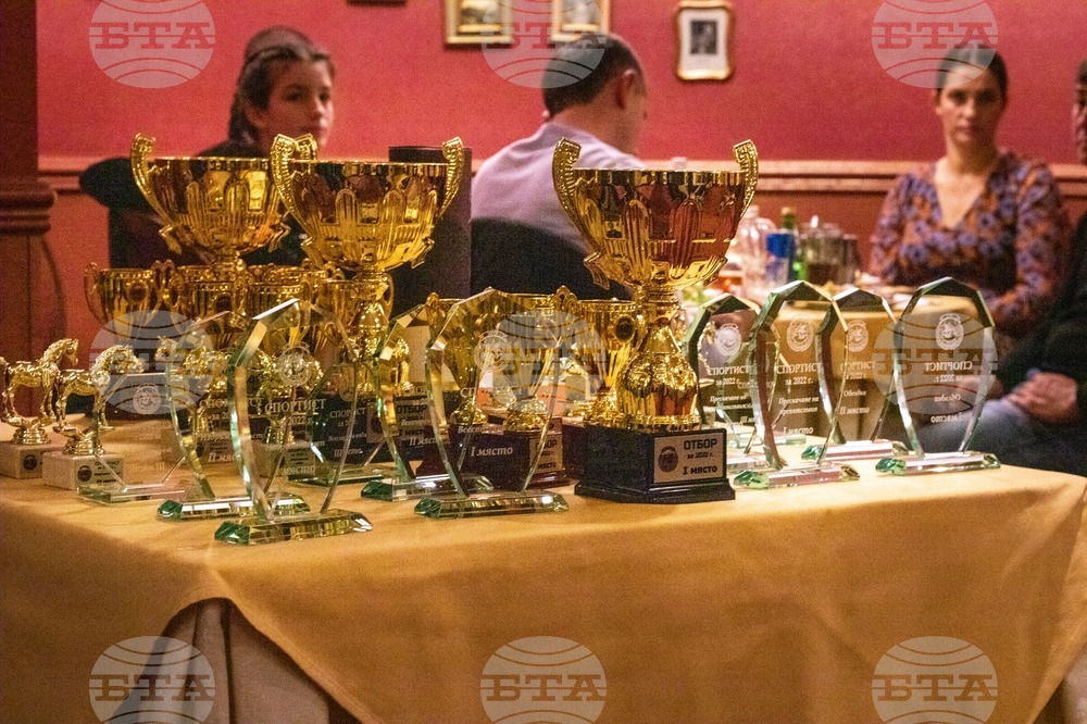 Федерацията по конен спорт отличи най-добрите ездачи за 2022 година
