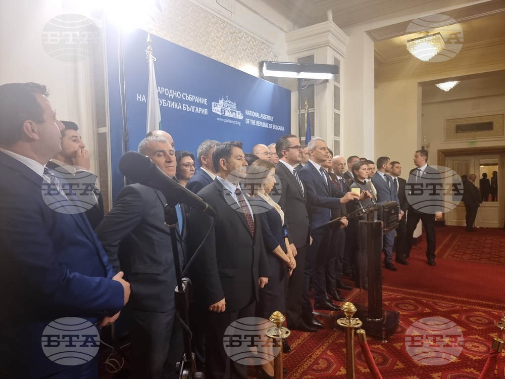 Срокът между двете четения на промените в Закона за съдебната власт и в НПК остава 7 дни, е решила пленарната зала