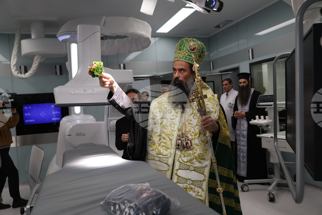 С водосвет за здраве бяха открити четири нови операционни зали в болница „Света Екатерина“ – София