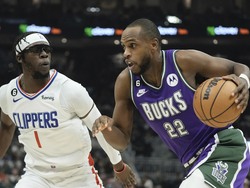 Clippers Bucks Basketball