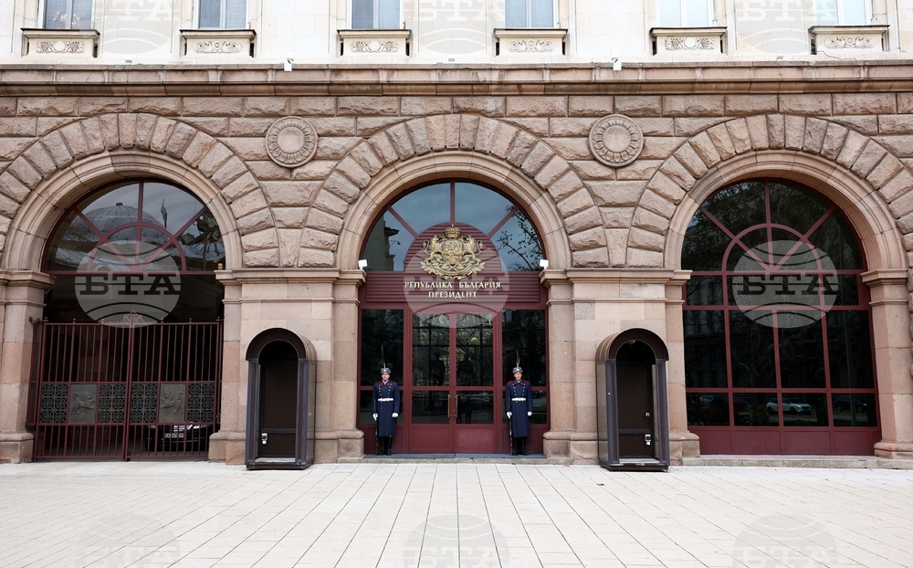 Президентът Румен Радев изразява съболезнования на семейството и близките на дългогодишния журналист Дамян Обрешков