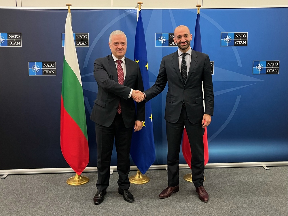 Bulgaria's Foreign Minister Confers with France's Minister Delegate for Europe