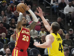 Hawks Jazz Basketball