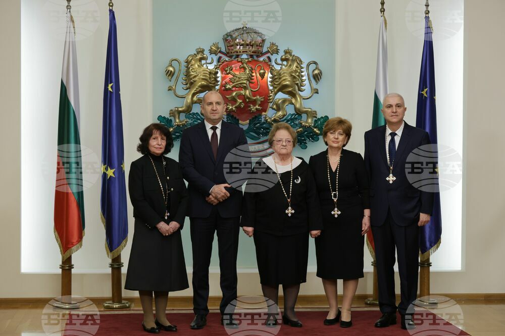 Leading Bulgarian Doctors Receive High State Awards