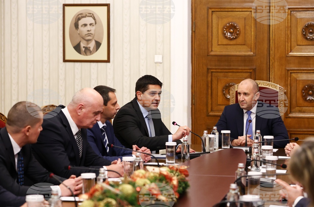 Parliament Is Incapable of Giving Birth to Something Stable, We Will Not Support GERB Government, Says MECh Leader