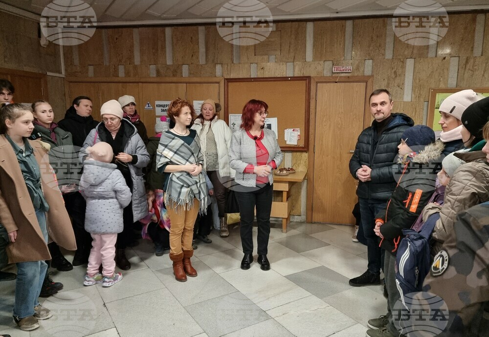 Украинските деца намират втори дом в България, каза художничката и преподавателка Юлия Барко