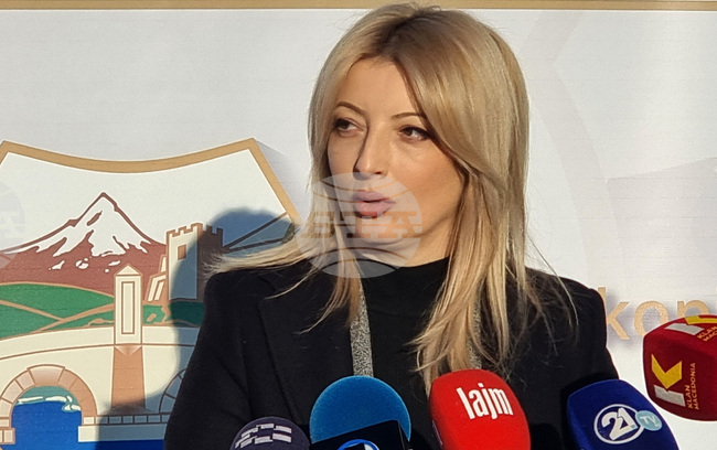 Кметът на Скопие Данела Арсовска е била физически нападната при проверка на незаконно строителство в скопската община Чаир