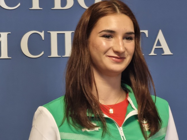 Виктория Велиславова на шесто място на Световното по фехтовка в Китай