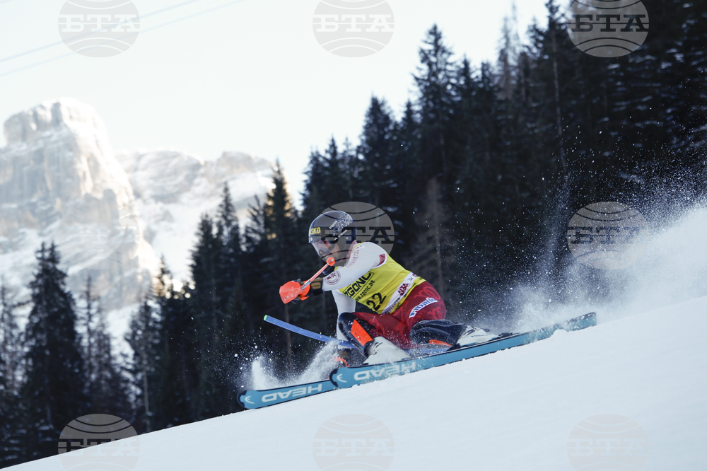 Albert Popov Achieves Season's First Top 10 Finish in World Cup Slalom