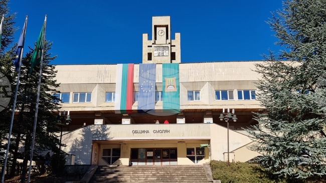 Непроменени остават през 2026 г. минималните и максимални цени за таксиметрови услуги в община Смолян