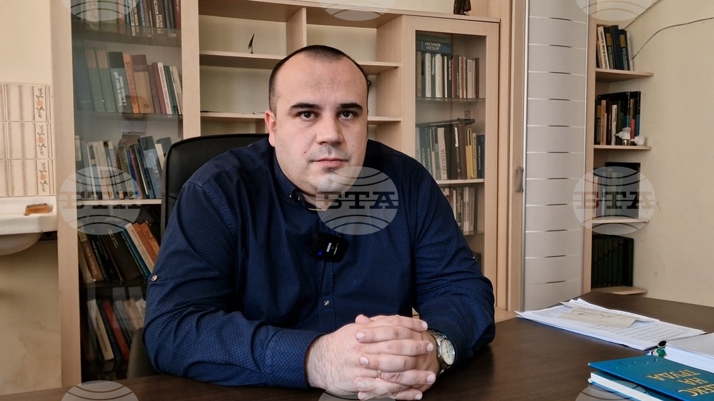 Изпълнителният директор на Многопрофилната болница за активно лечение в Перник Емил Ненков е подал оставка