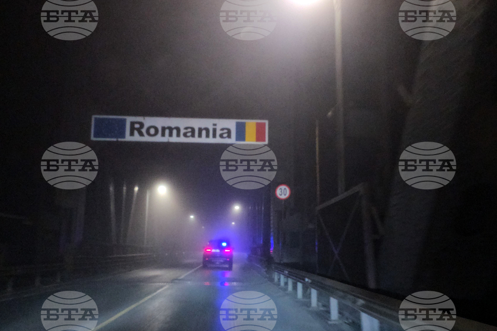 Румънските гранични полицаи в Гюргево откриха 20 сирийски граждани без документи за пътуване в два автобуса