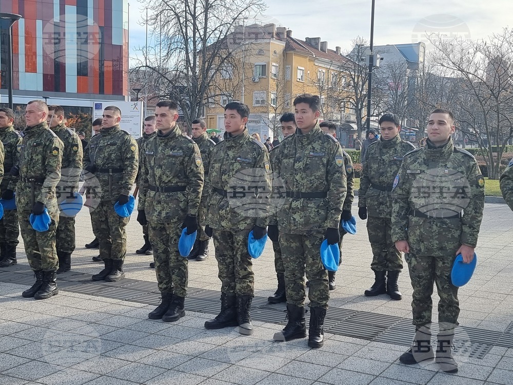 Курсанти от Виетнам се обучават във Висшето военновъздушно училище в Долна Митрополия