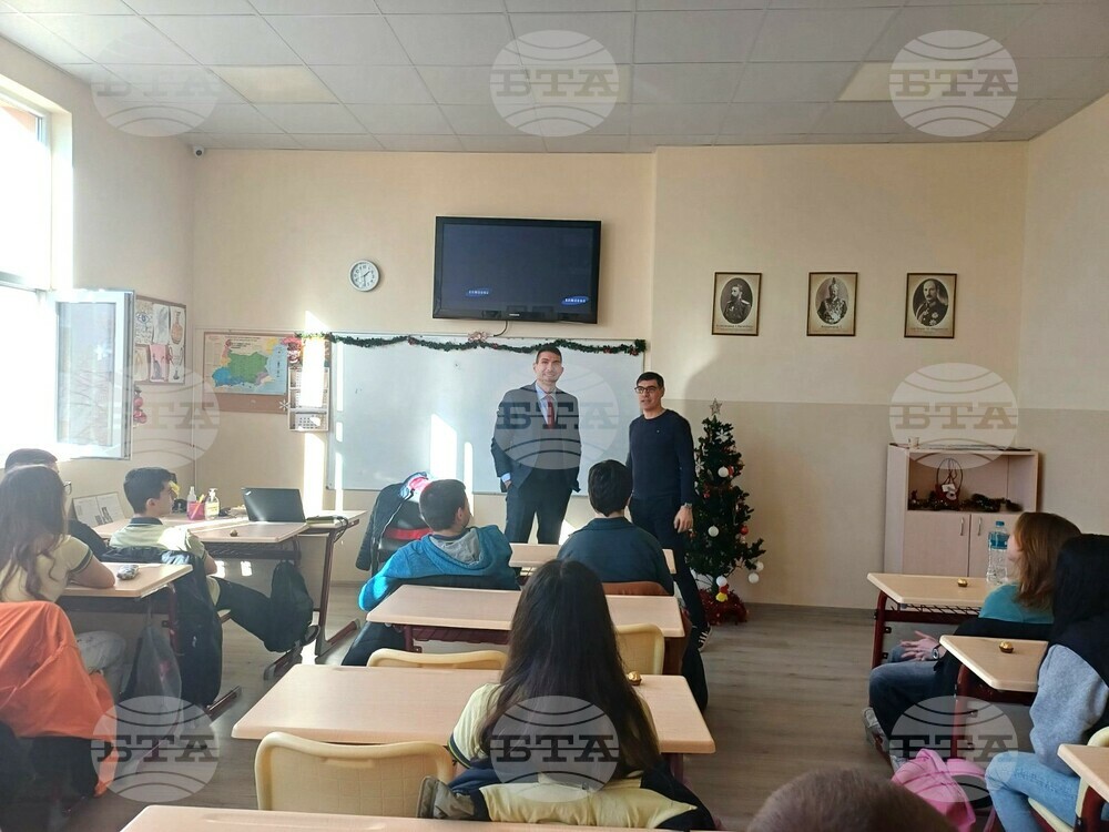 Прокурор от Районна прокуратура - Стара Загора изнесе лекция пред ученици от СУ „Васил Левски