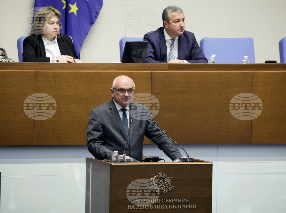 Prime Minister Welcomes Parliament's Efforts to Prevent Orthodox Church Disunity