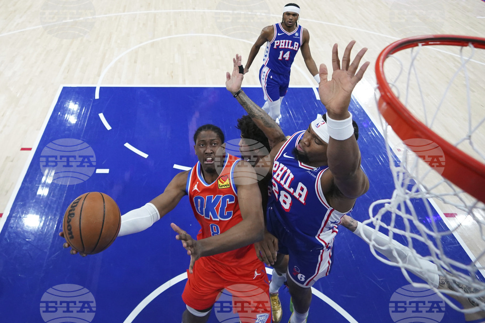 Thunder 76ers Basketball