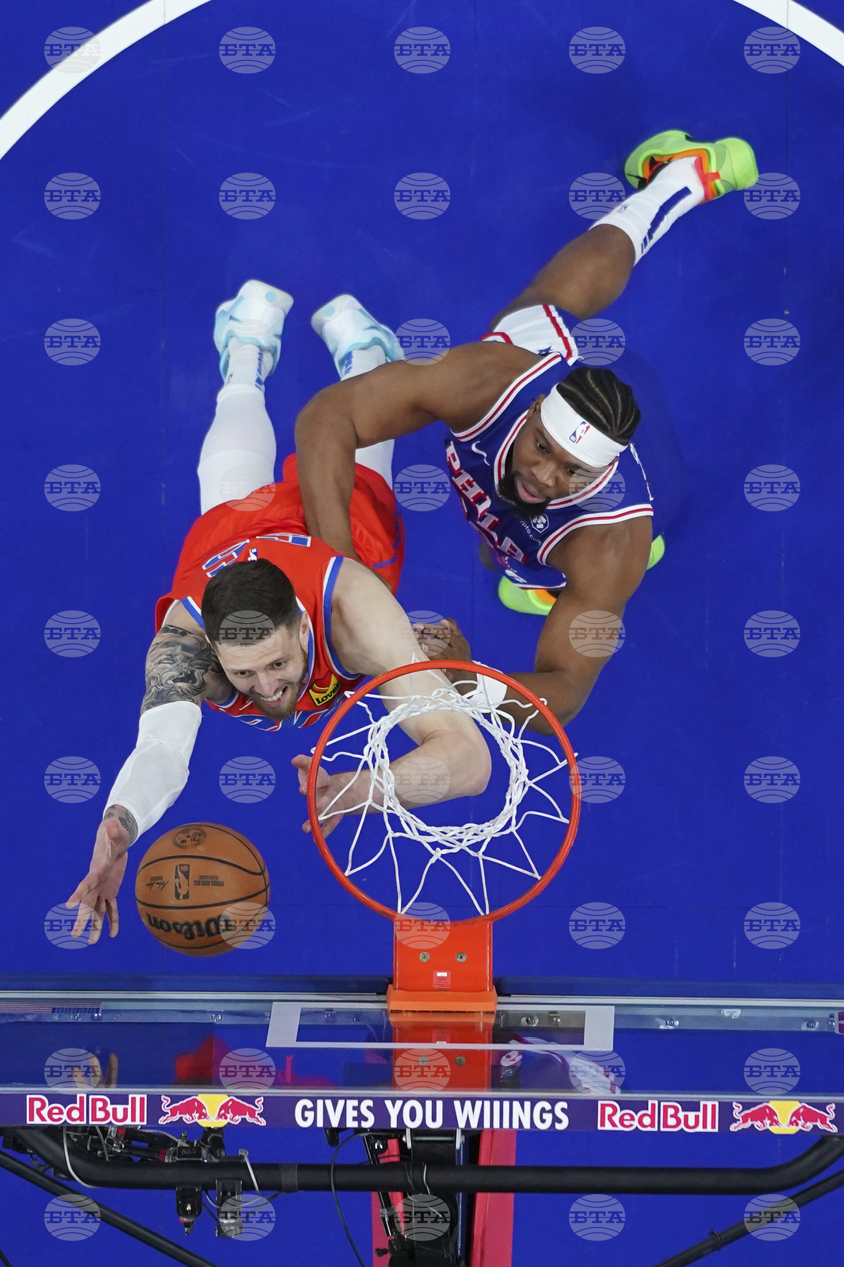 Thunder 76ers Basketball