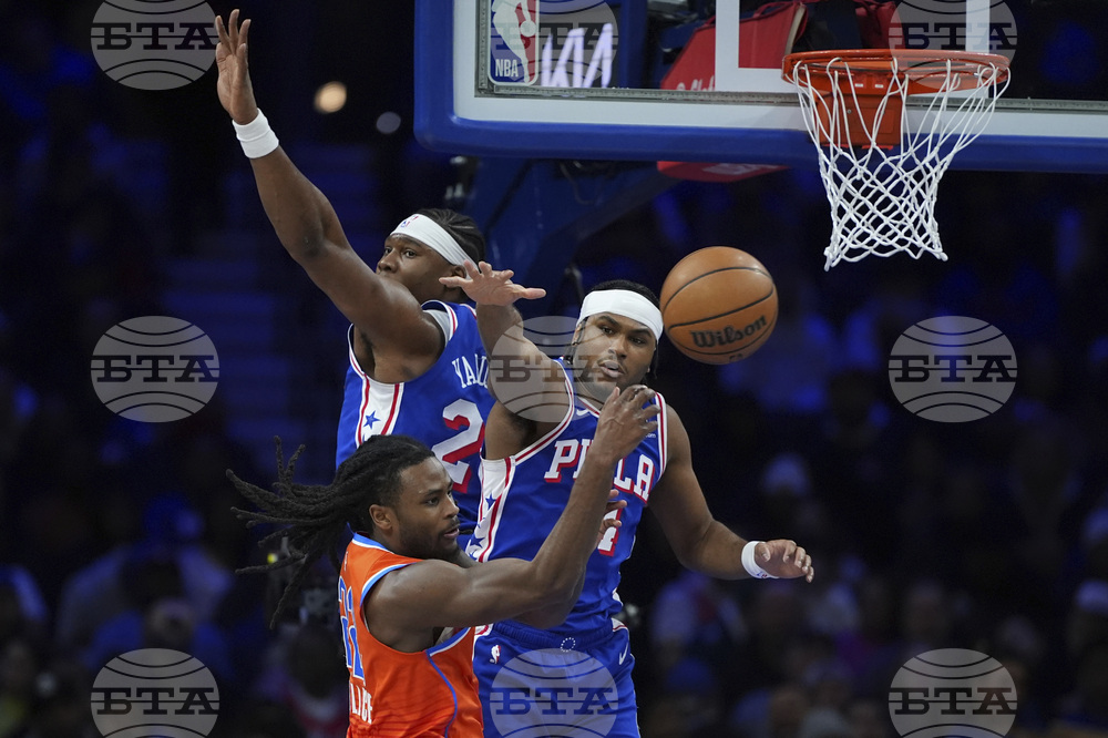 Thunder 76ers Basketball