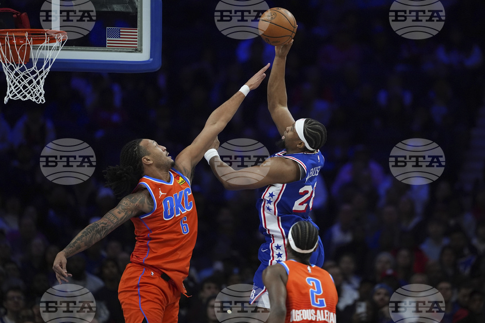Thunder 76ers Basketball