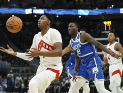 Raptors Bucks Basketball