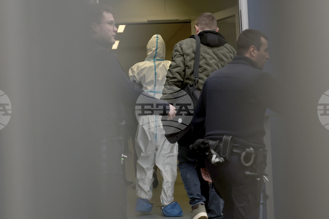 Делото срещу 28-годишен афганистанец, обвинен в убийството на двама души в парк в Германия, започна днес