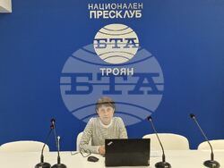 Особено днес, при този поток от всякаква информация, списание ЛИК е един добър и необходим куратор, каза за БТА Румяна Моканова, дългогодишен главен редактор на вестник „Троянски глас“.