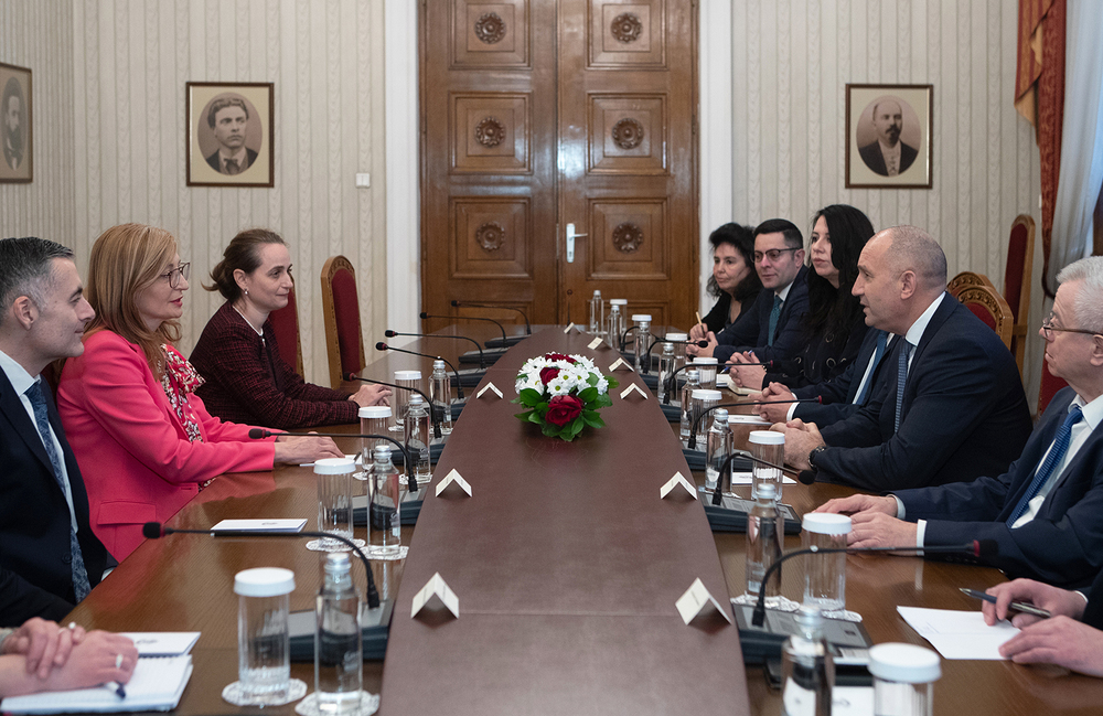 President and EU Commissioner Discuss Innovation as Competitiveness Driver