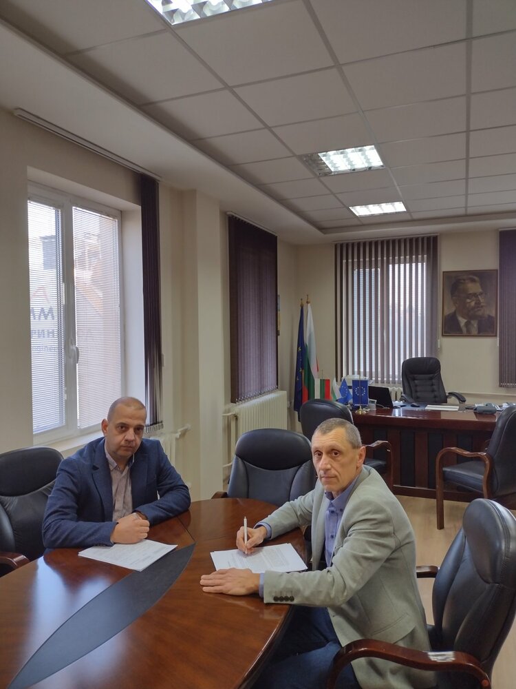 Veterinary Union, Food Safety Agency Join Forces Against Animal Diseases