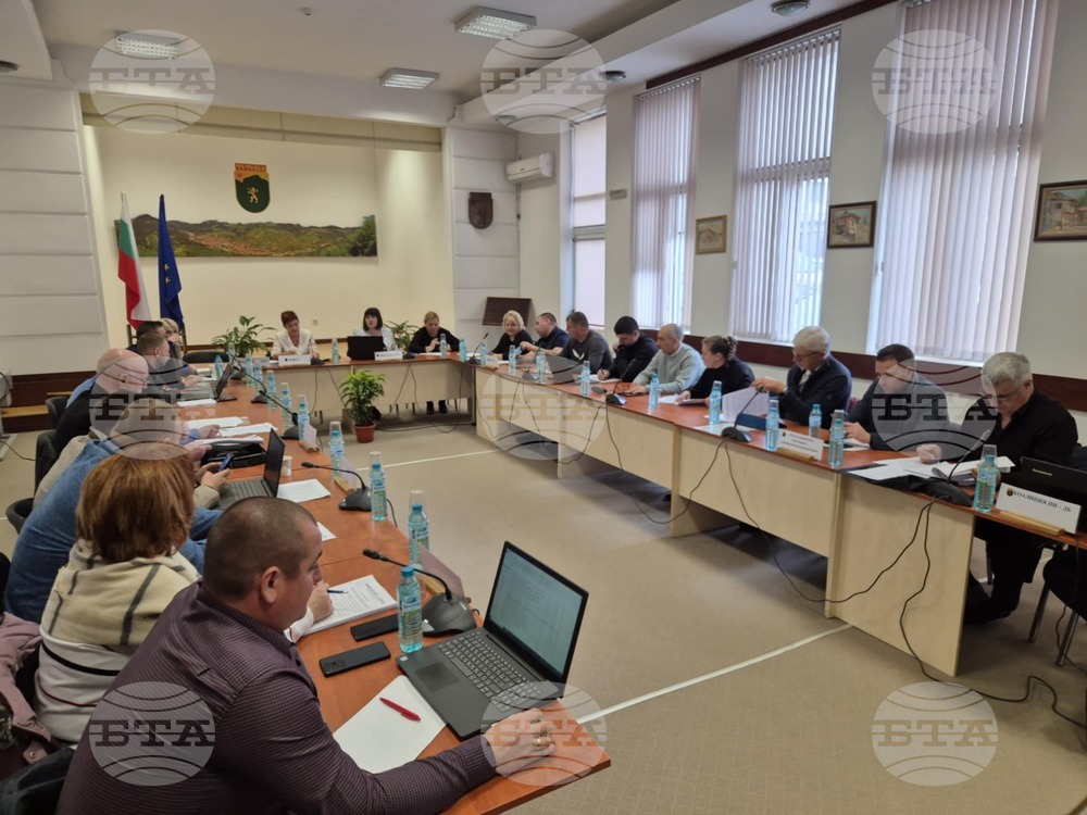 Община Тетевен ще изплати 4500 лева на семейства за новородено или осиновено дете