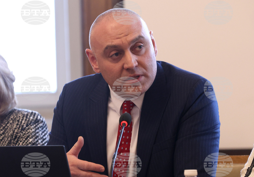 Можем да закрием читалища, но не можем да предоставим алтернатива, каза Хюсеин Хафъзов