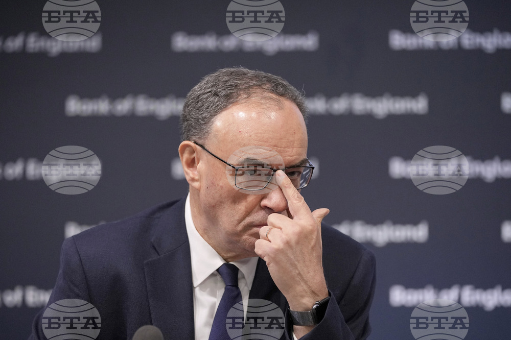 Нарастващата несигурност в световната икономика е навредила на икономическия растеж на Великобритания, заяви управителят на "Банк ъв Ингланд"