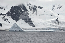 Antarctica - RSV 421 - King George Island