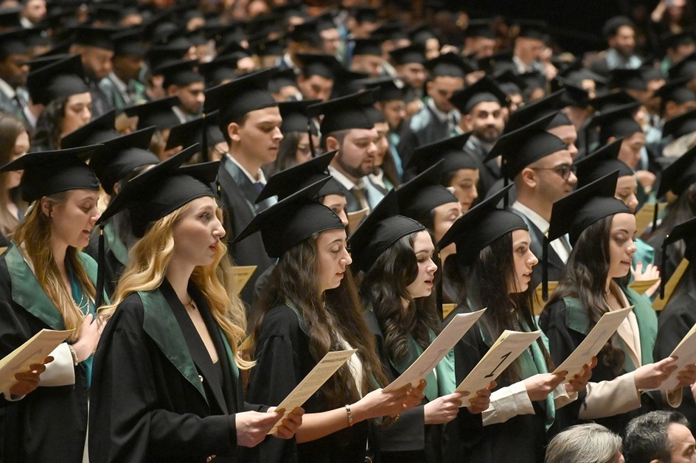Over 74% of Young Doctors from Sofia Medical University 2024 Graduating Class Plan to Stay in Bulgaria