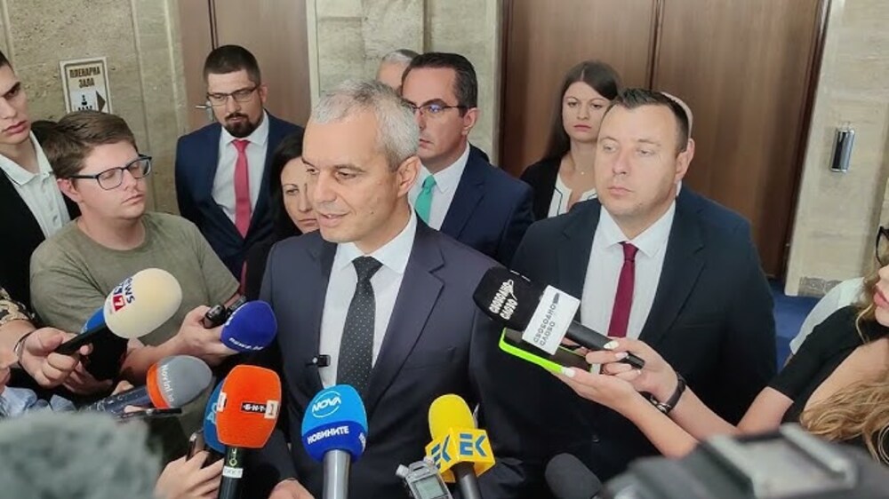 Костадин Костадинов: Опитът за осъждане на Възраждане се сгромоляса