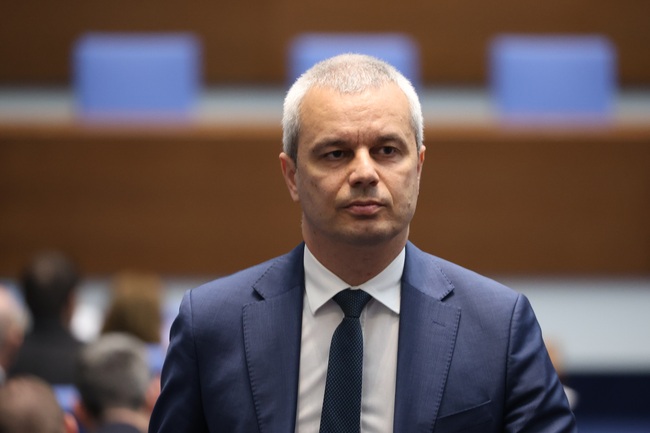 Костадин Костадинов поздрави за Великден и отбеляза 149 години от Априлското въстание